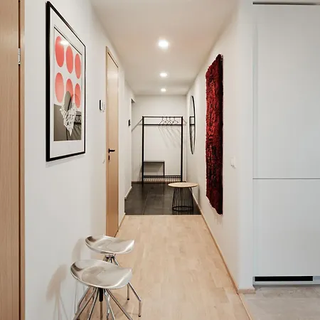 W Seafront, Free Parking Apartment *