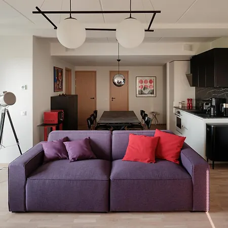 W Seafront, Free Parking