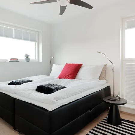 W Seafront, Free Parking *